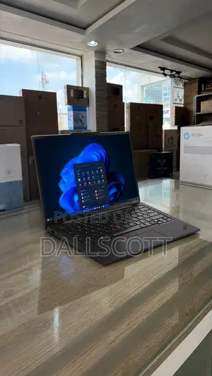 New Laptop Lenovo ThinkPad X1 Carbon 32GB Intel Core Ultra 7 SSD 2T
