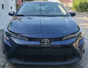 Toyota Corolla LE 2021 Blue
