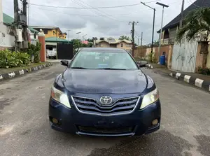 Toyota Camry 2011 Blue