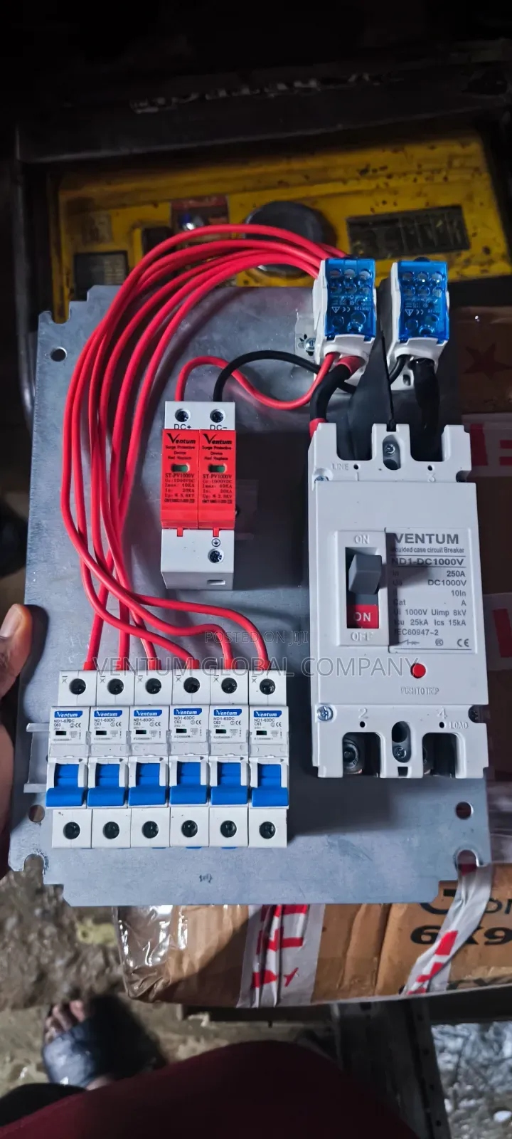 6string and 1out Combiner Box