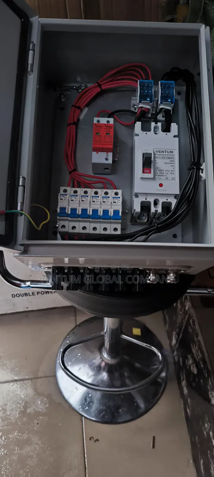 6string and 1out Combiner Box