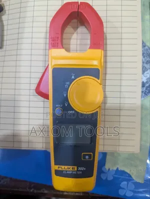 Fluke 302+ Digital Clamp Meter