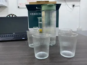 Glass Pitcher With Lid With 4 Cups