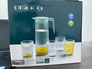 Glass Pitcher With Lid With 4 Cups