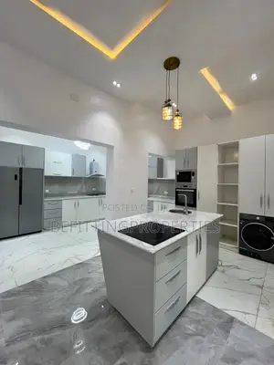 5bdrm Duplex in Lekki for sale