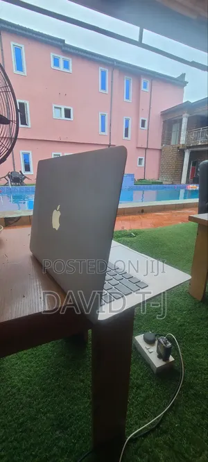 Laptop Apple MacBook Air 2013 4GB Intel Core i5 SSD 128GB