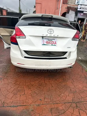 Toyota Venza 2011 White