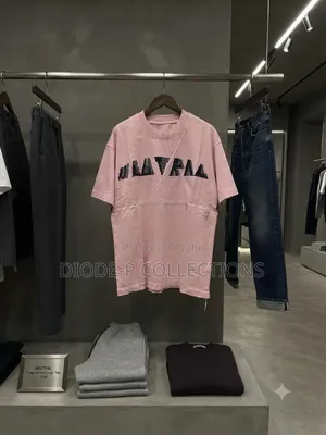Neatra Tshirt