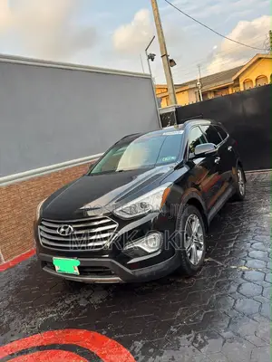 Hyundai Santa Fe 2014 Black