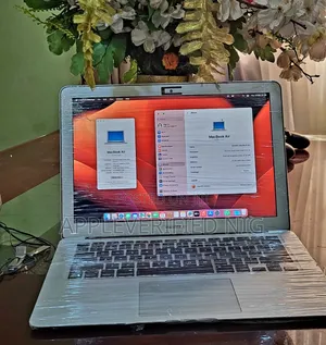 Laptop Apple MacBook Air 2015 8GB Intel Core i7 SSD 128GB