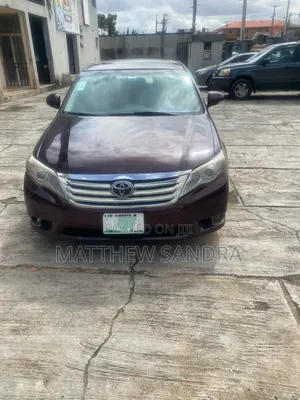 Toyota Avalon 2011 Red