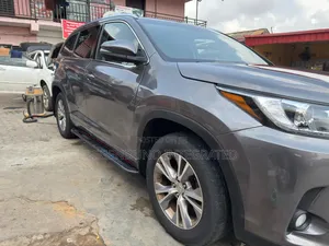 Toyota Highlander 2015 Gray
