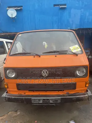 Volkswagen Transporter 2003 Orange