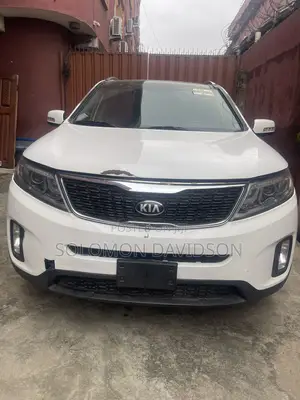 Kia Sorento 4dr SUV 2016 White