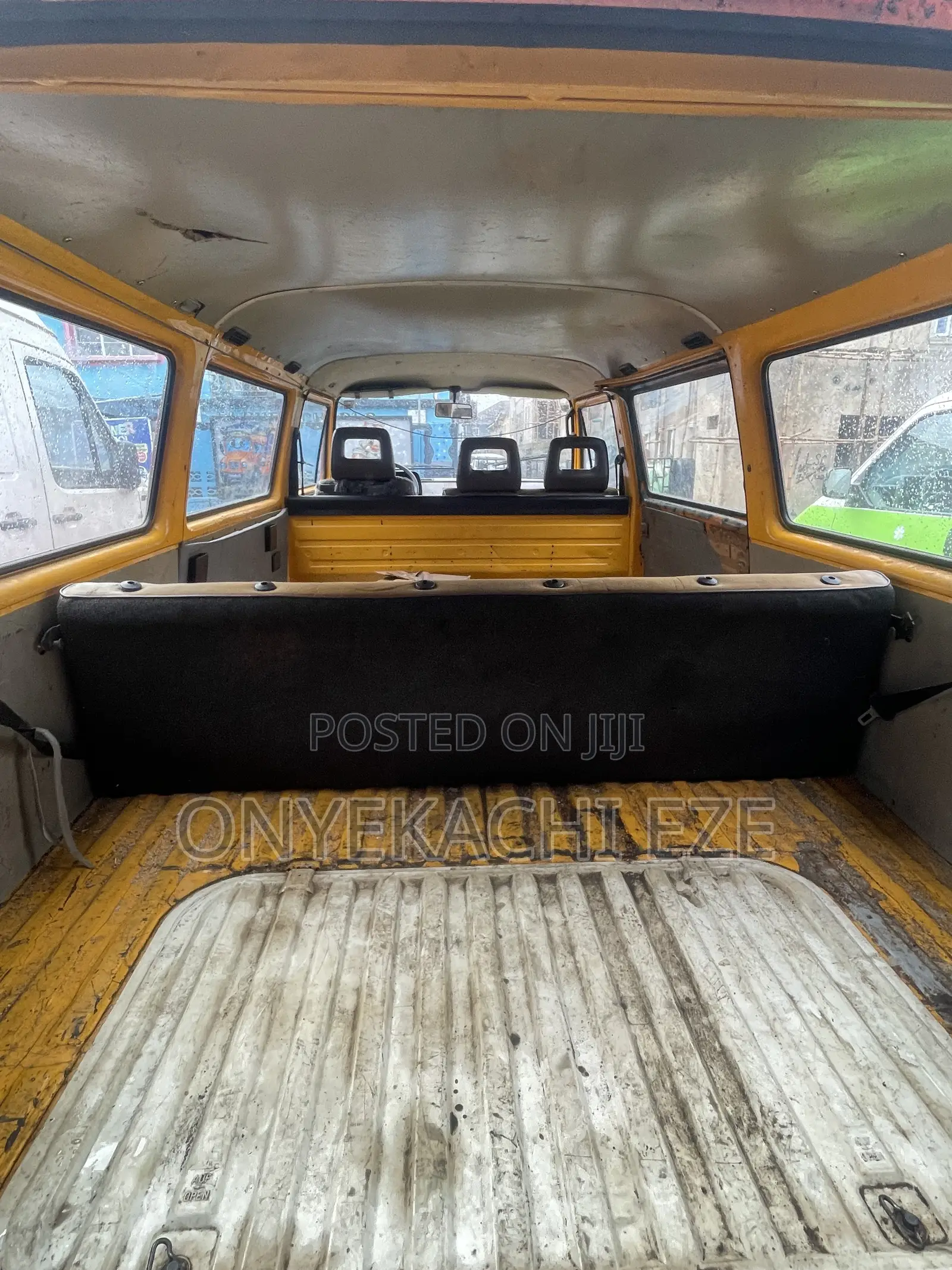 Volkswagen Transporter 2003 Orange