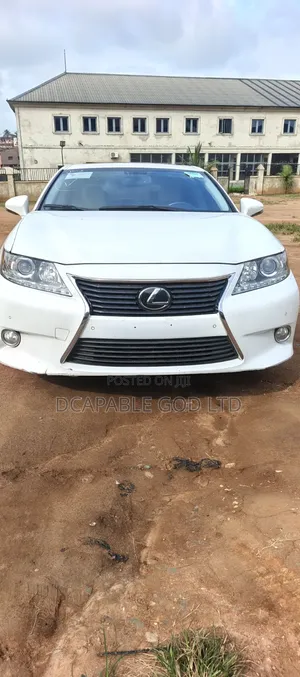 Lexus ES 2014 White