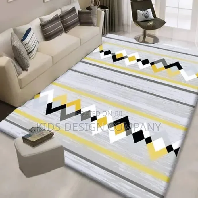 Golden Zigzag Elegance Rug