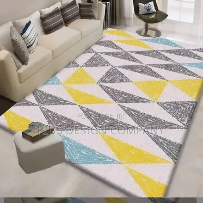 Golden Zigzag Elegance Rug