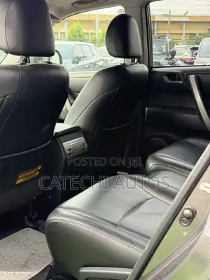 Toyota Highlander 2012 Gray