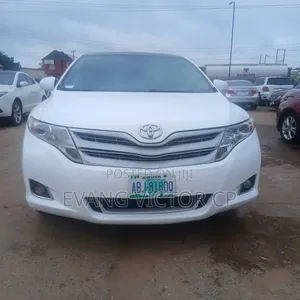 Toyota Venza V6 AWD 2010 White