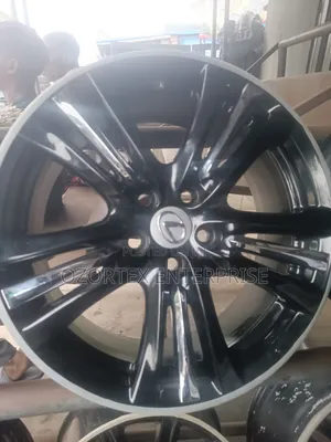 18rim for Lexus Rx Chrome and Black