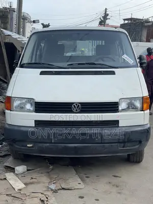 Volkswagen Transporter 2005 White