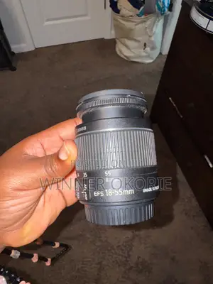 Canon EF-S 18-55mm IS Lens