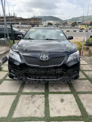 Toyota Camry SE 4dr Sedan (2.5L 4cyl 6A) 2011 Black