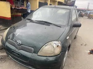 Toyota Yaris 2003 Green