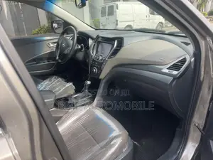 Hyundai Santa Fe 2015 Gray