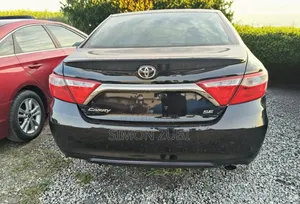 Toyota Camry 2016 Black