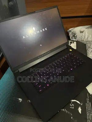 Laptop Alienware m17 R5 16GB AMD Ryzen 9 SSD 1T