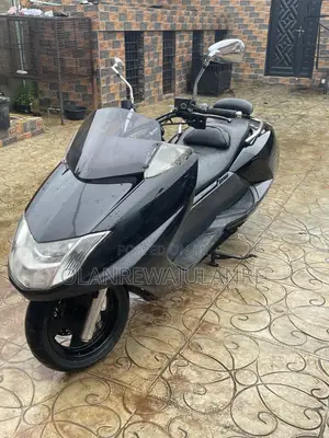 Yamaha 2018 Black