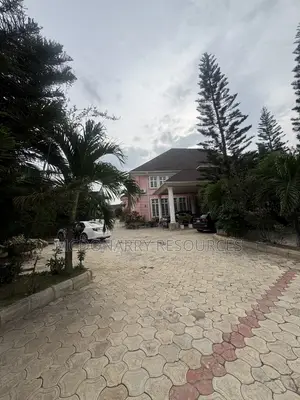 14bdrm Duplex in Private Property, Asokoro for sale