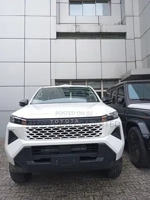New Toyota Hilux 2026 White
