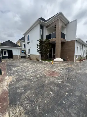 4bdrm Duplex in St Martin Estate, Pyakasa for sale