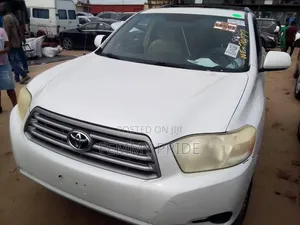 Toyota Highlander 2011 White