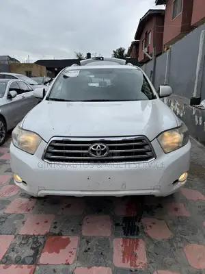 Toyota Highlander Limited 2010 White