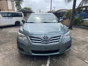 Toyota Camry LE 4dr Sedan (2.5L 4cyl 6A) 2011 Green