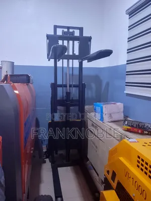 2tons Semi Electric Pallet Stacker