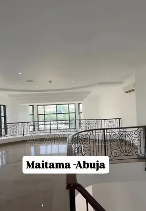 20bdrm Mansion in Estate, Maitama for sale