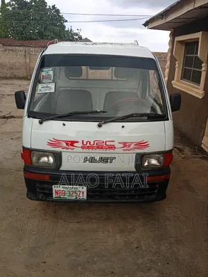 Daihatsu Hijet 2012