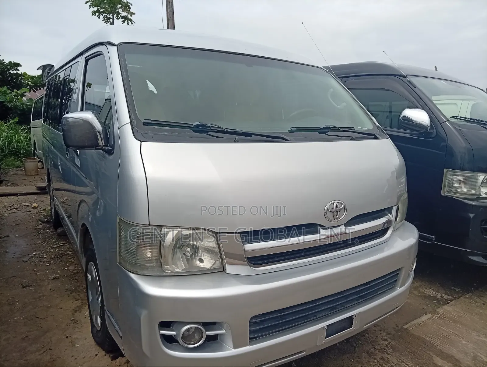 Toyota HiAce 2012 Grey