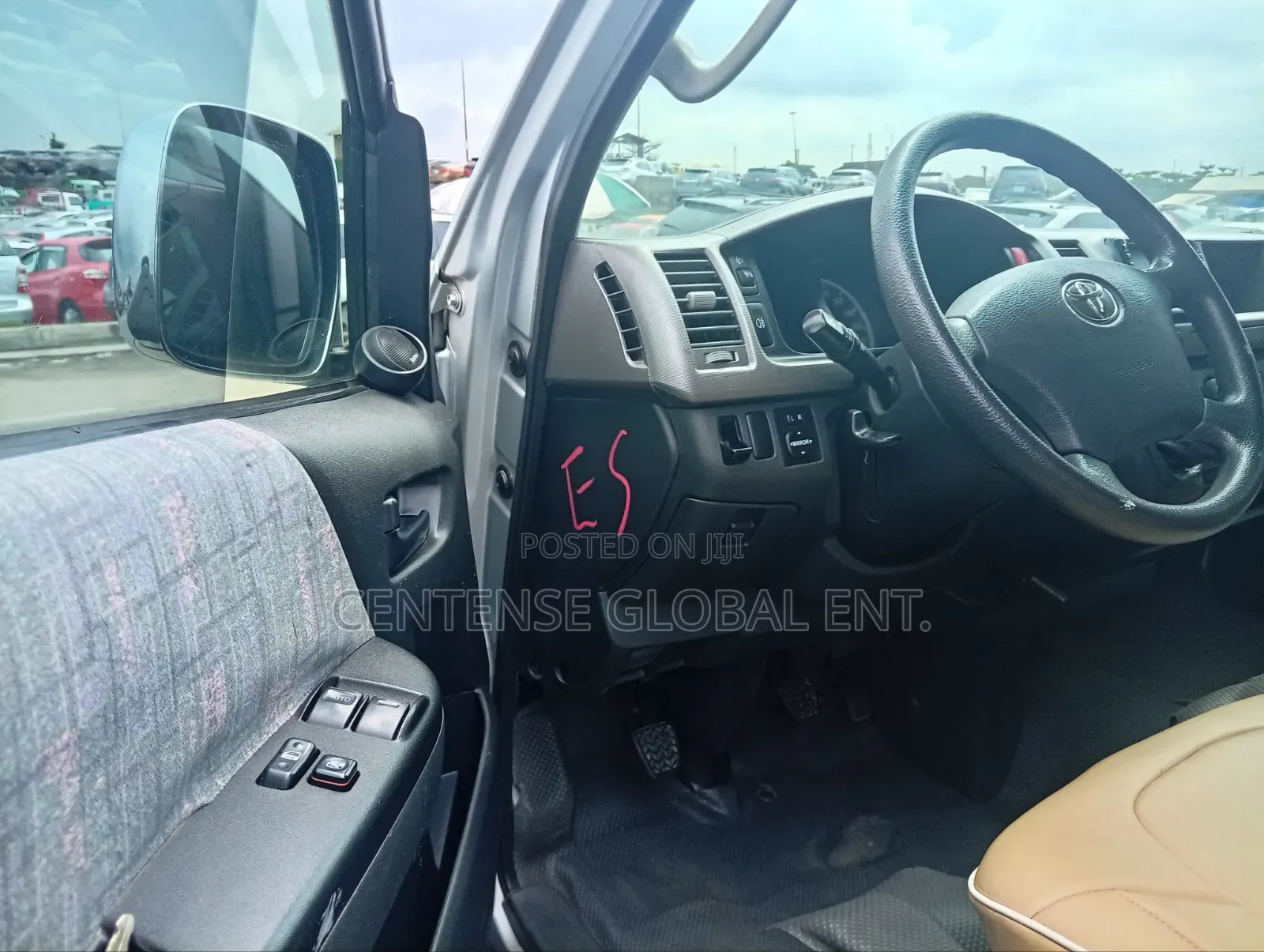 Toyota HiAce 2012 Grey