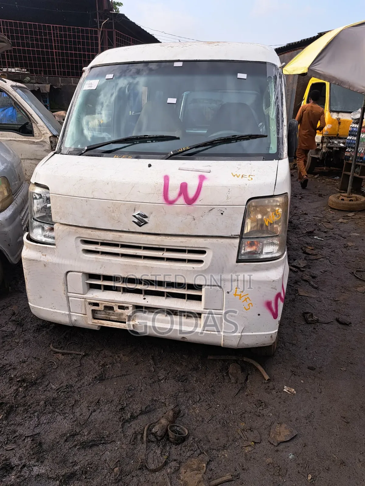 Suzuki Every 2012 White