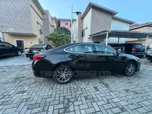 Lexus ES 2016 Black