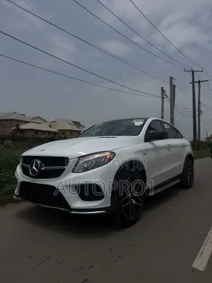 Mercedes-Benz GLE-Class 2016 White