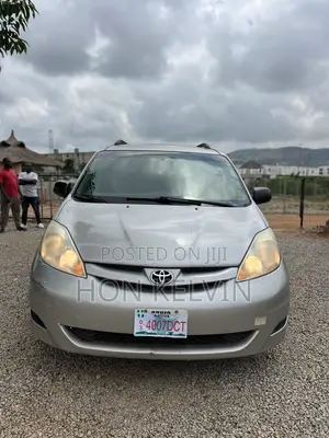 Toyota Sienna LE 4WD 2007 Silver