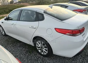 Kia Optima 2018 White