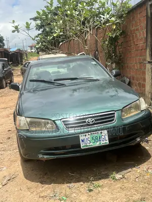 Toyota Camry Automatic 1999 Green